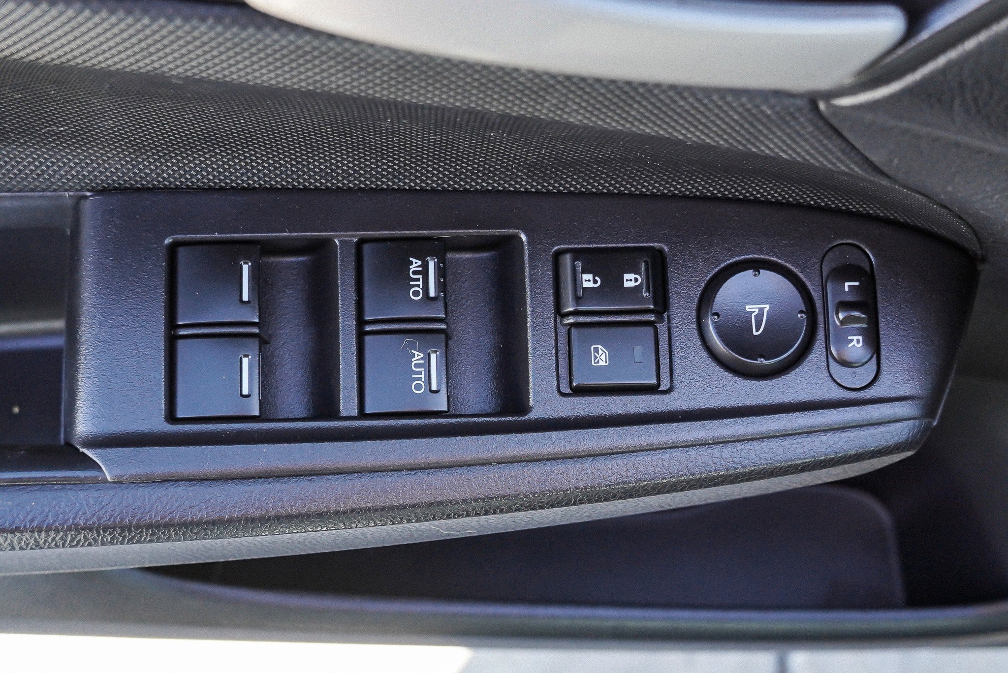 Used 2010 Honda Accord LX-P image 19