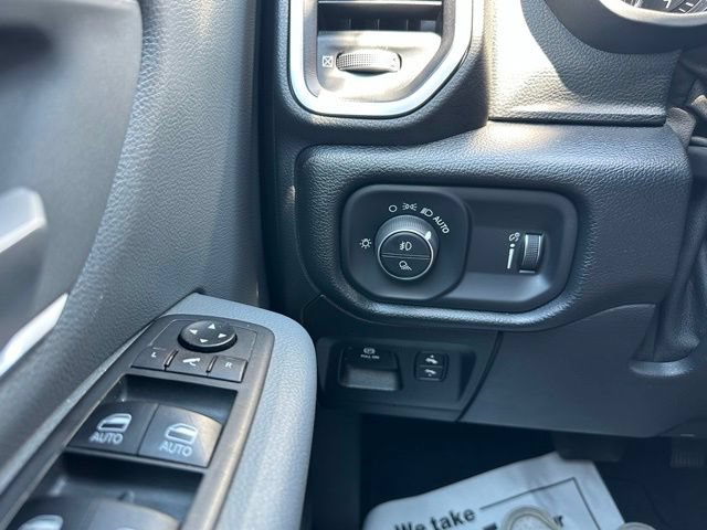 Used 2021 RAM 1500 Big Horn AWD/4WD image 18