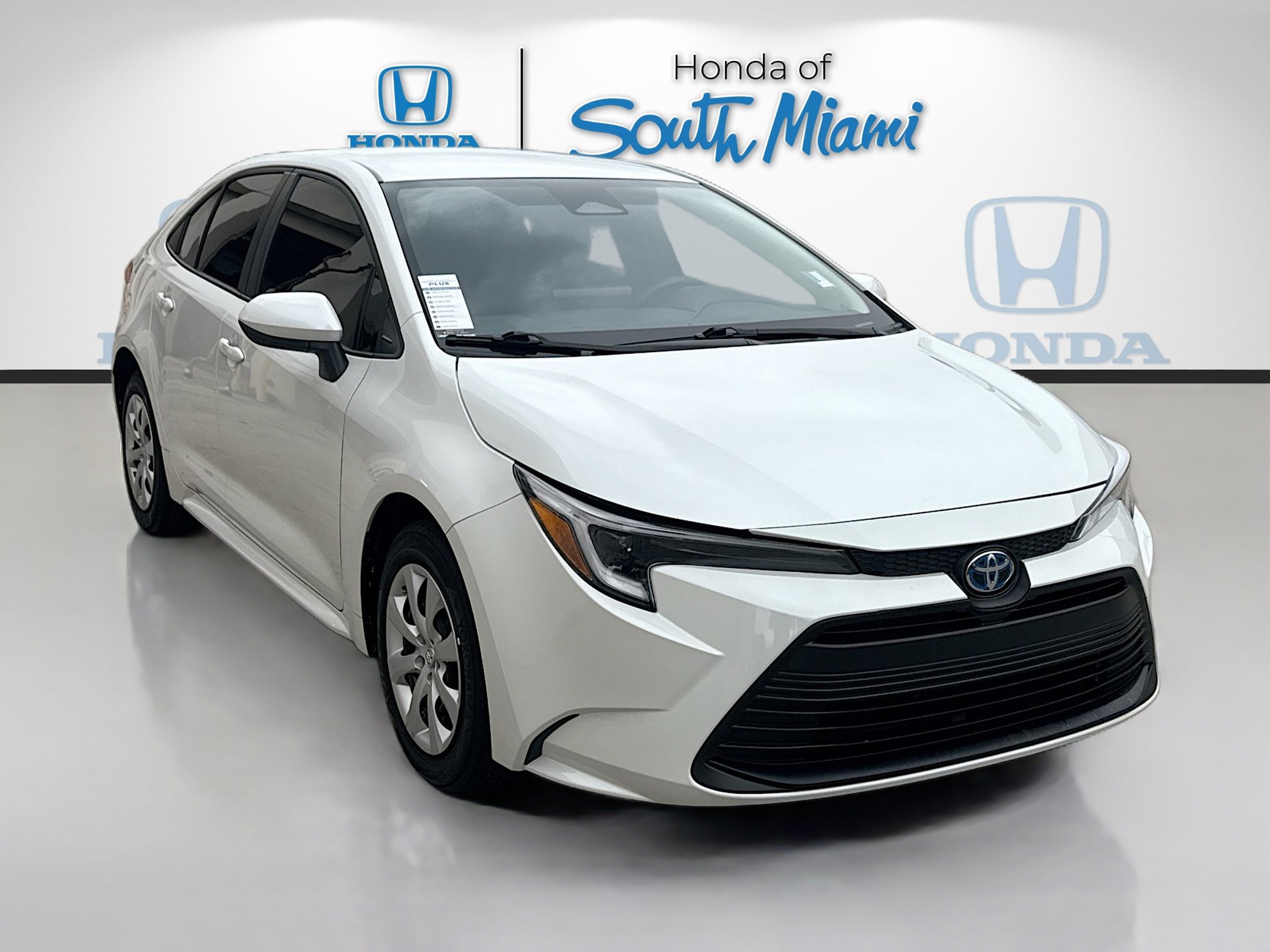 Used 2025 Toyota Corolla LE w/ Convenience Package