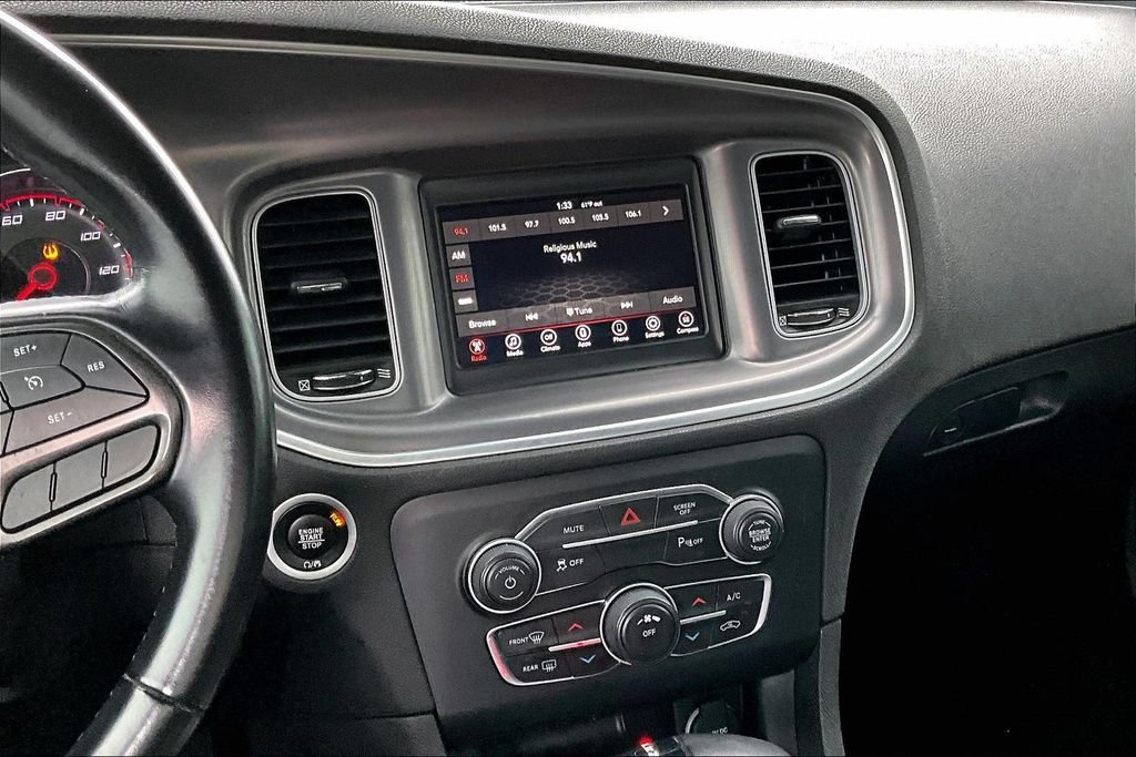 Used 2022 Dodge Charger SXT RWD image 6