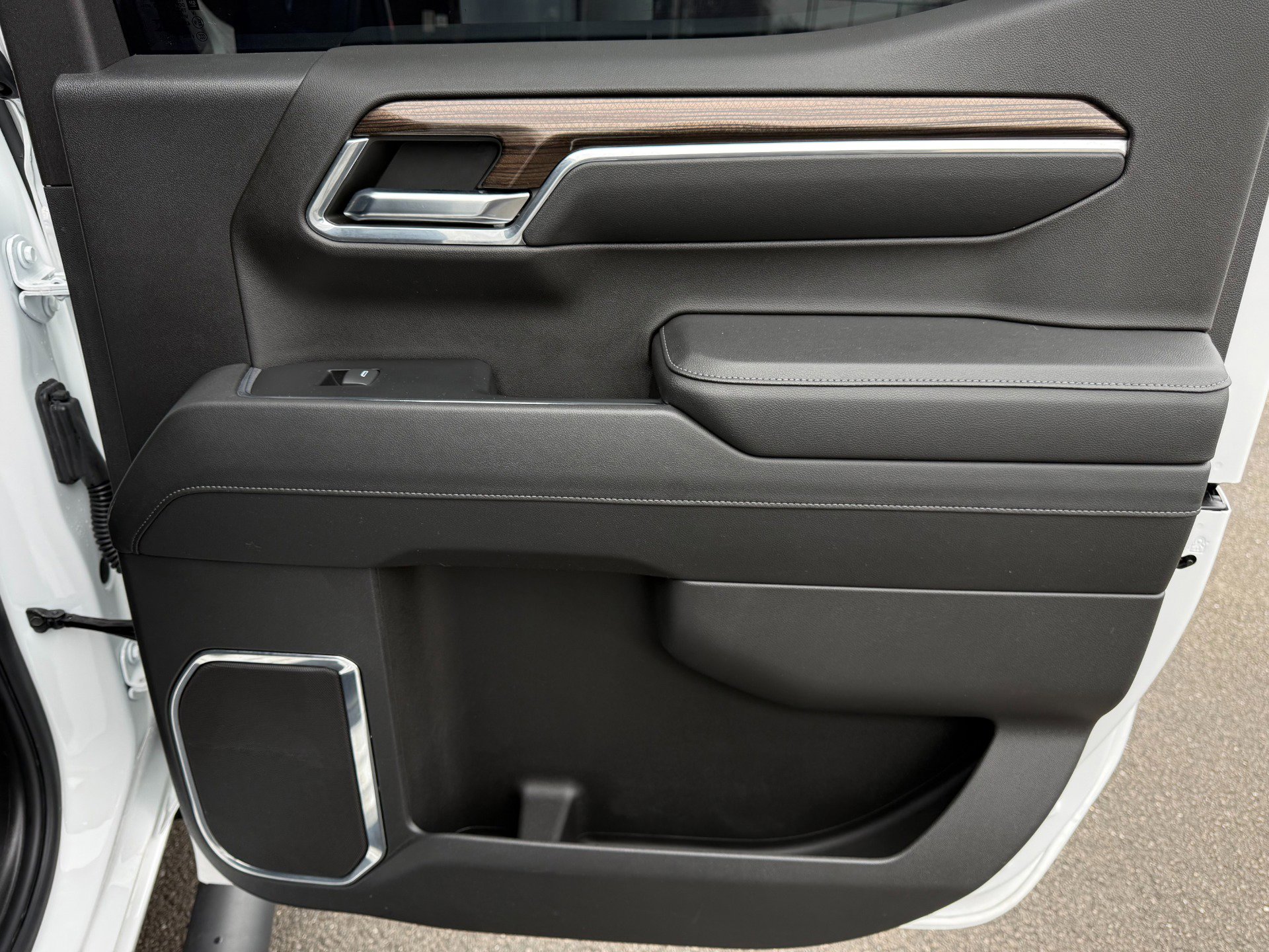 Used 2024 Chevrolet Silverado 1500 RST w/ Redline Edition image 22