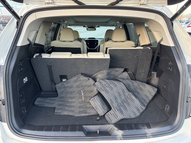 Certified 2023 Subaru Ascent Limited w/ Technology Package image 14
