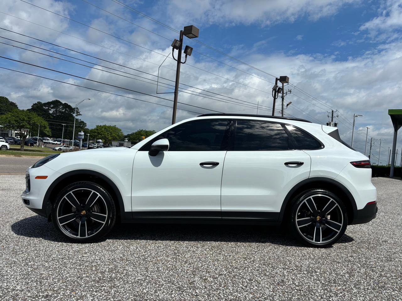 Used 2019 Porsche Cayenne AWD/4WD image 3
