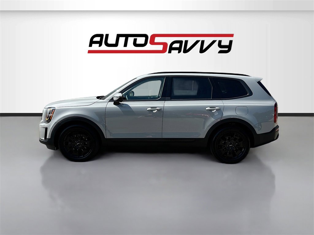Used 2022 Kia Telluride SX w/ SX Prestige Package image 4