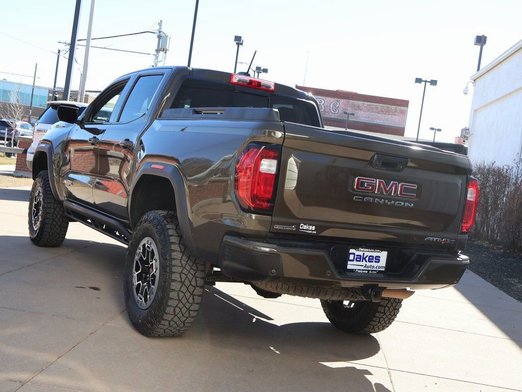 Used 2023 GMC Canyon AT4X w/ Edition 1 AWD/4WD image 4