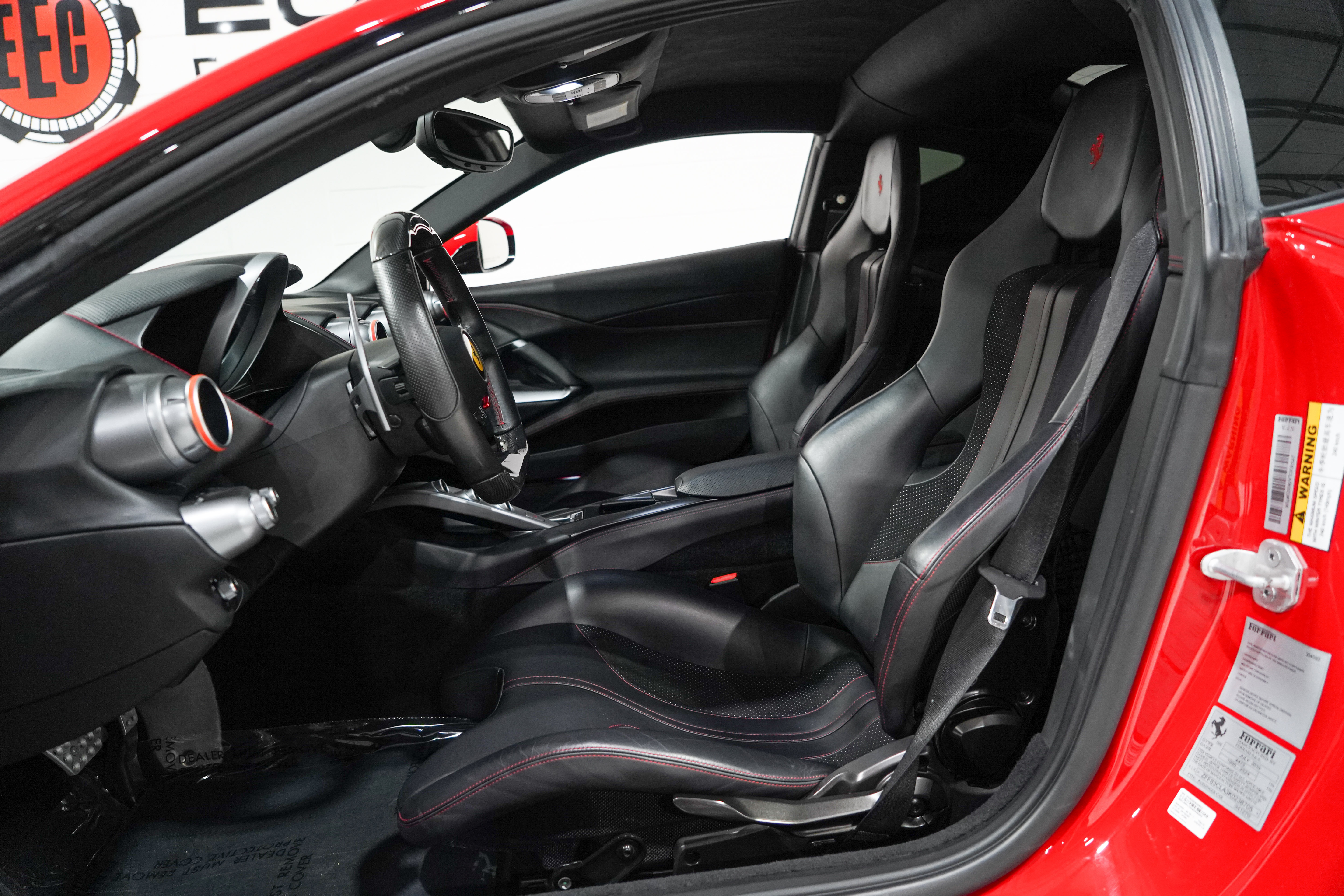 Used 2019 Ferrari 812 Superfast RWD image 8
