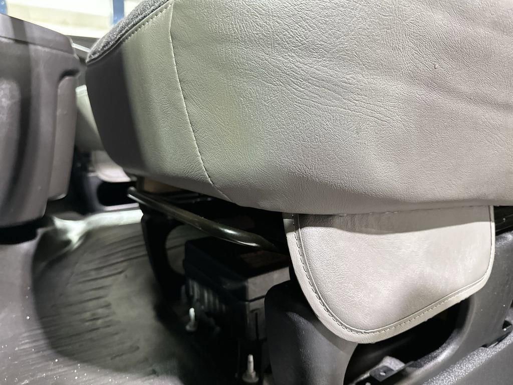 Used 2024 GMC Savana 2500 w/ Driver Convenience Package image 14