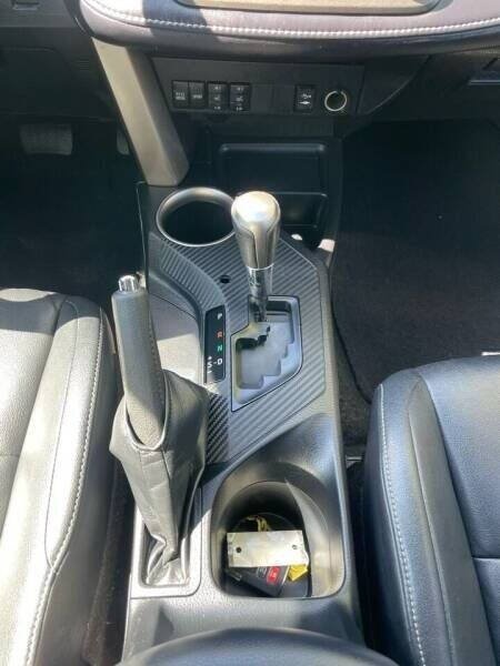 Used 2013 Toyota RAV4 Limited FWD image 20