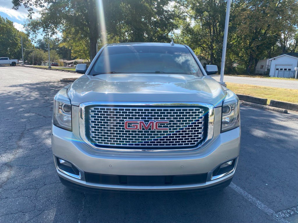 Used 2016 GMC Yukon Denali w/ Open Road Package AWD/4WD image 2