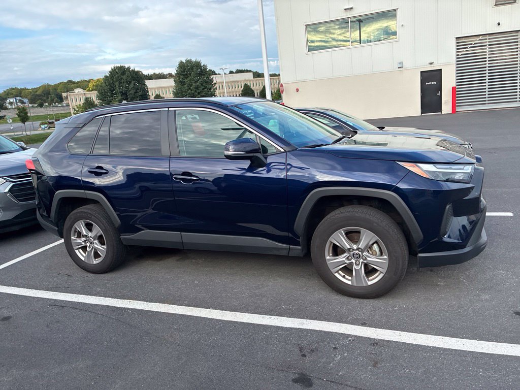 Certified 2025 Toyota RAV4 XLE AWD/4WD image 5