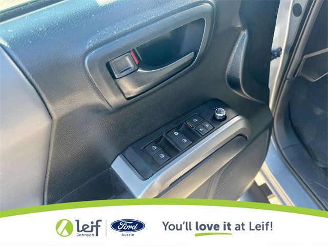 Used 2016 Toyota Tacoma SR5 w/ Towing Package image 19