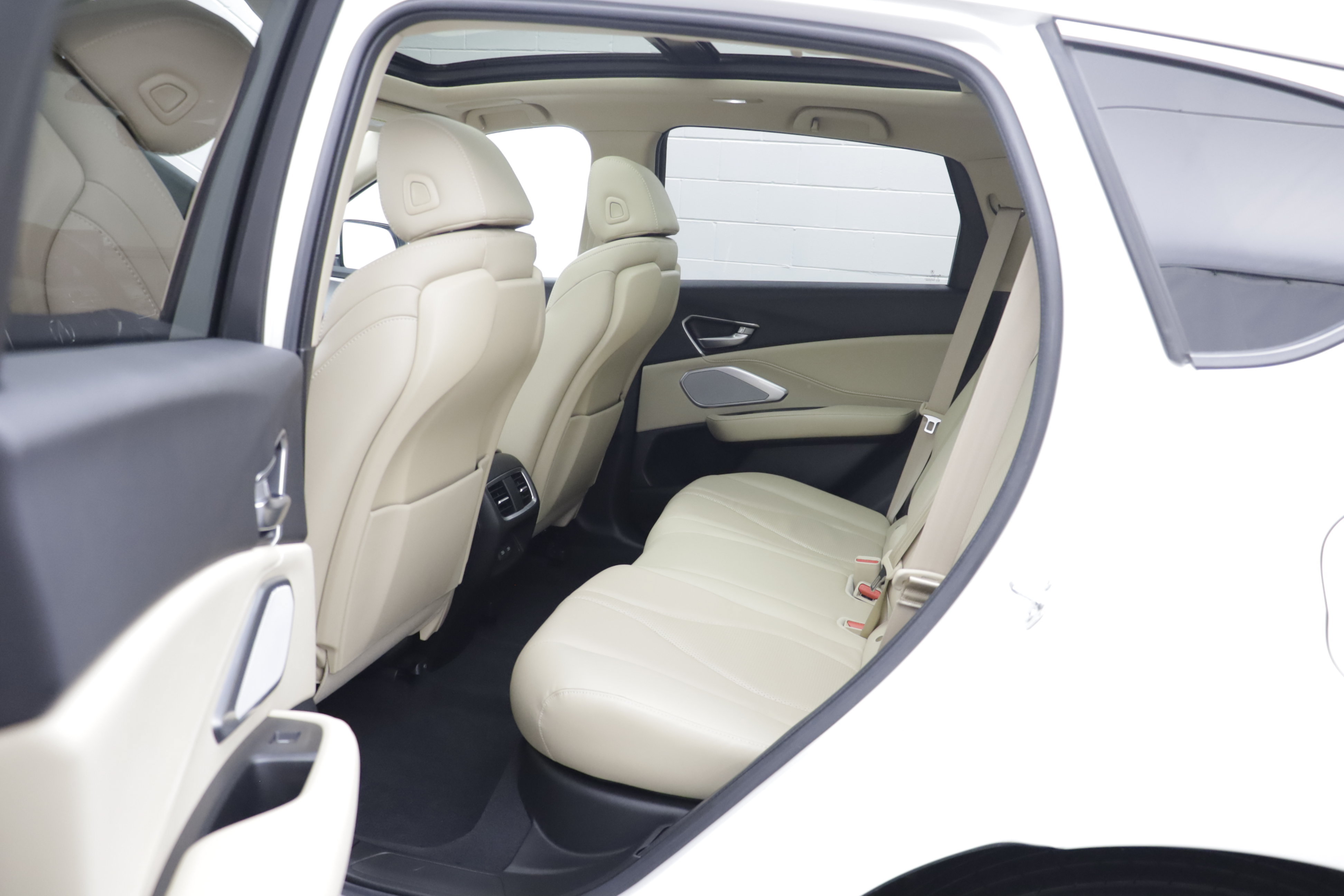 Used 2021 Acura RDX w/ Technology Package AWD/4WD image 15