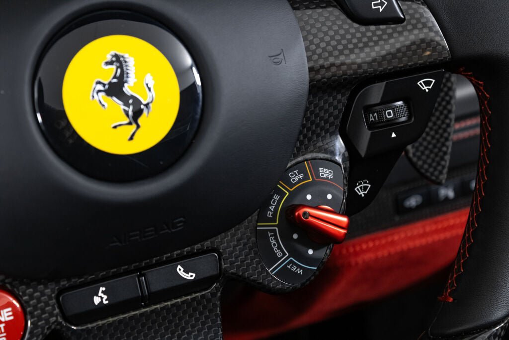 Used 2022 Ferrari F8 Tributo RWD image 41