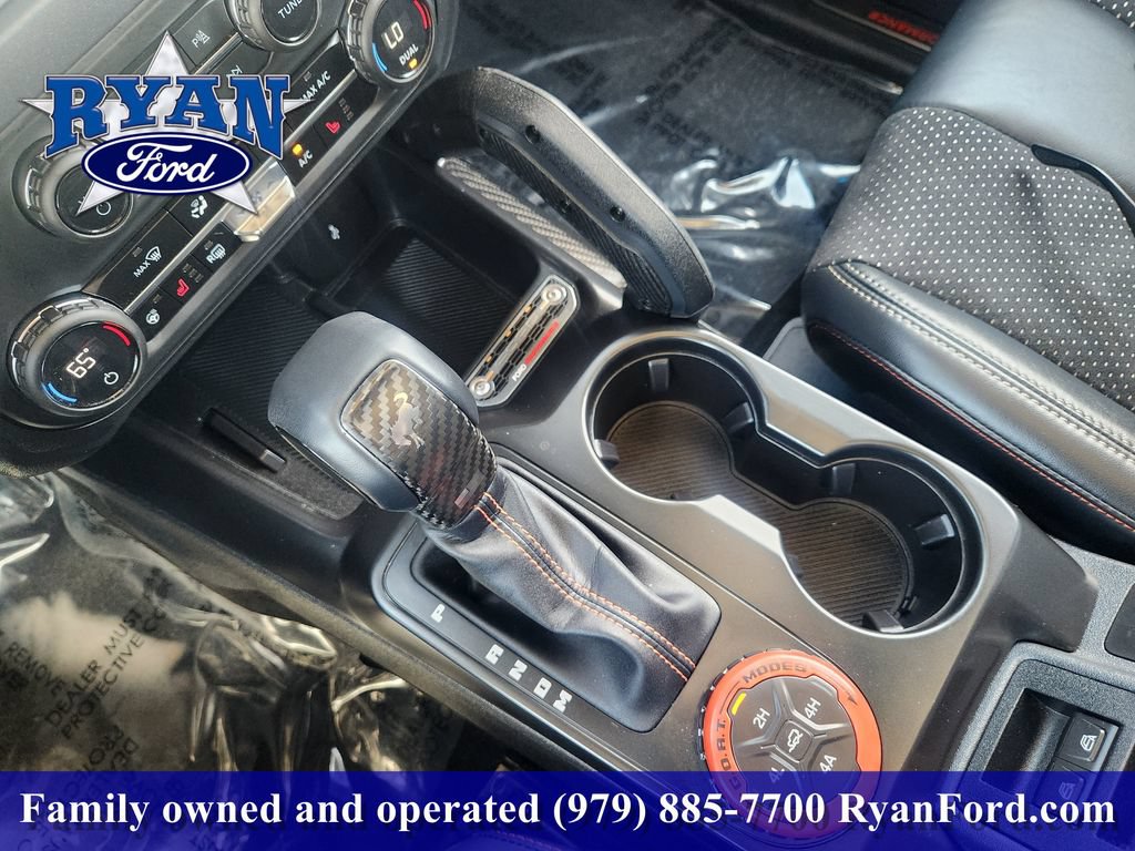 Certified 2025 Ford Bronco Raptor w/ Interior Carbon Fiber Pack AWD/4WD image 15