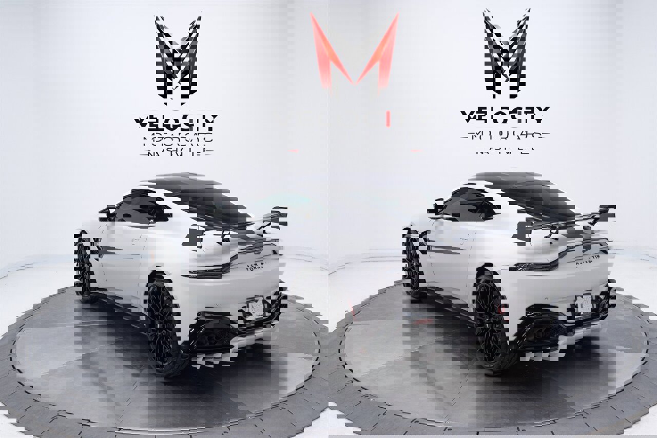 Used 2023 Aston Martin V8 Vantage Coupe image 16