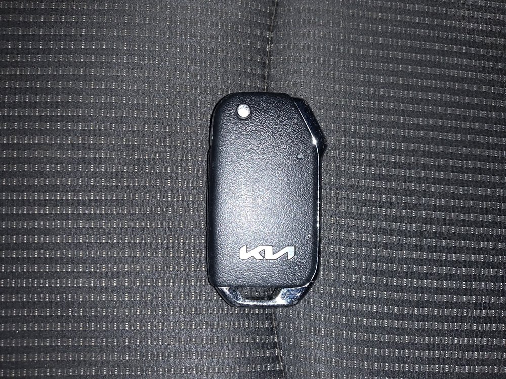Used 2020 Kia Forte LXS FWD image 32