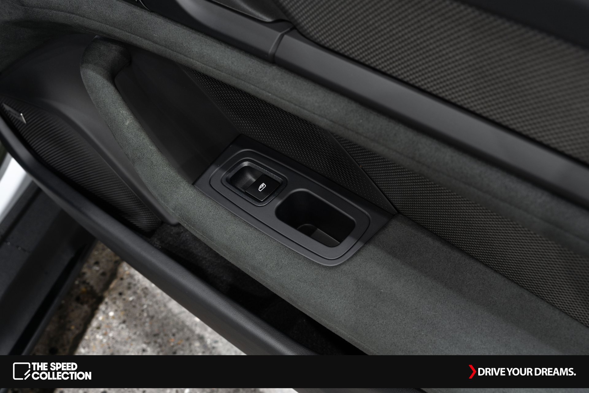 Used 2023 Porsche Taycan GTS image 22