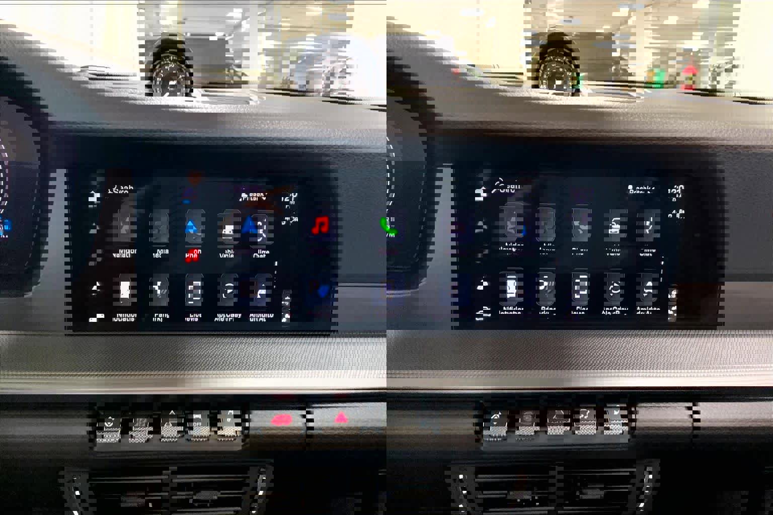 Used 2025 Porsche 911 Carrera image 32