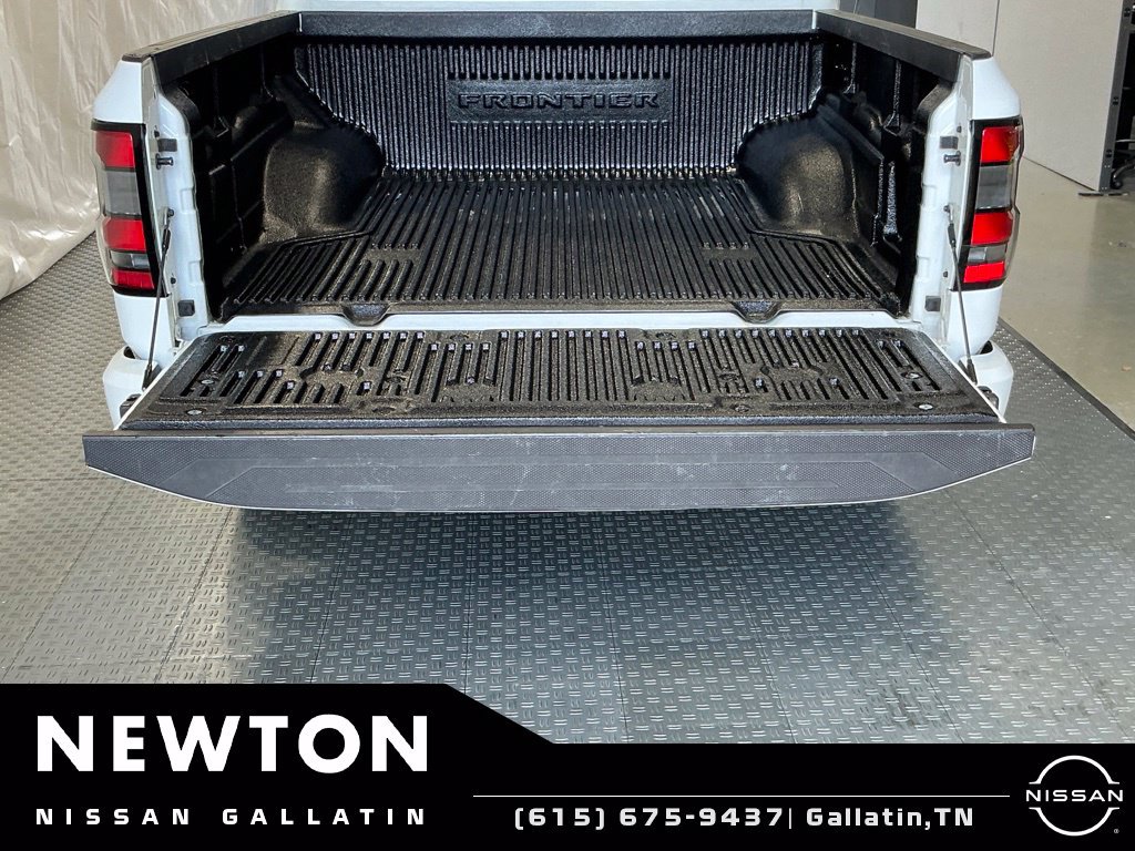 Used 2024 Nissan Frontier SV w/ Technology Package AWD/4WD image 10