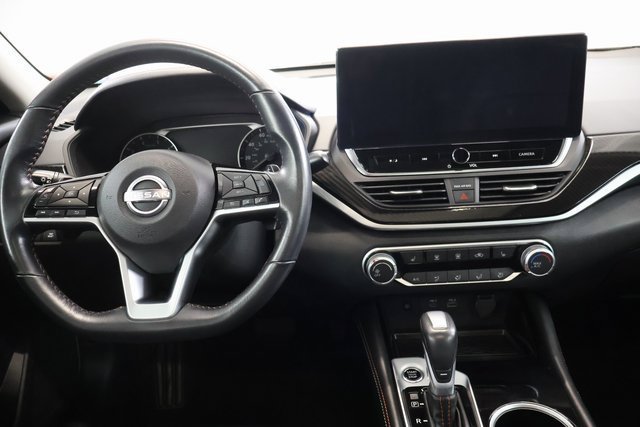 Certified 2023 Nissan Altima 2.5 SR w/ SR Premium Package AWD/4WD image 15