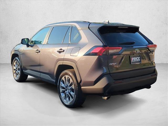 Used 2023 Toyota RAV4 XLE Premium image 6