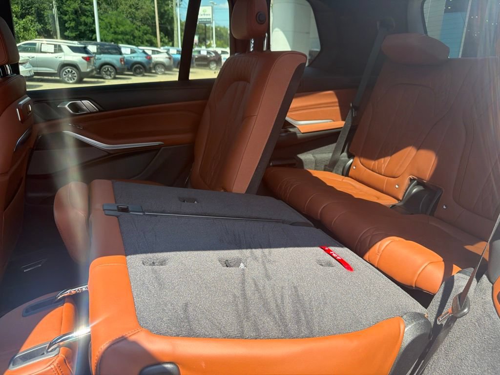 Used 2023 BMW X7 M60i w/ Climate Comfort Package AWD/4WD image 36