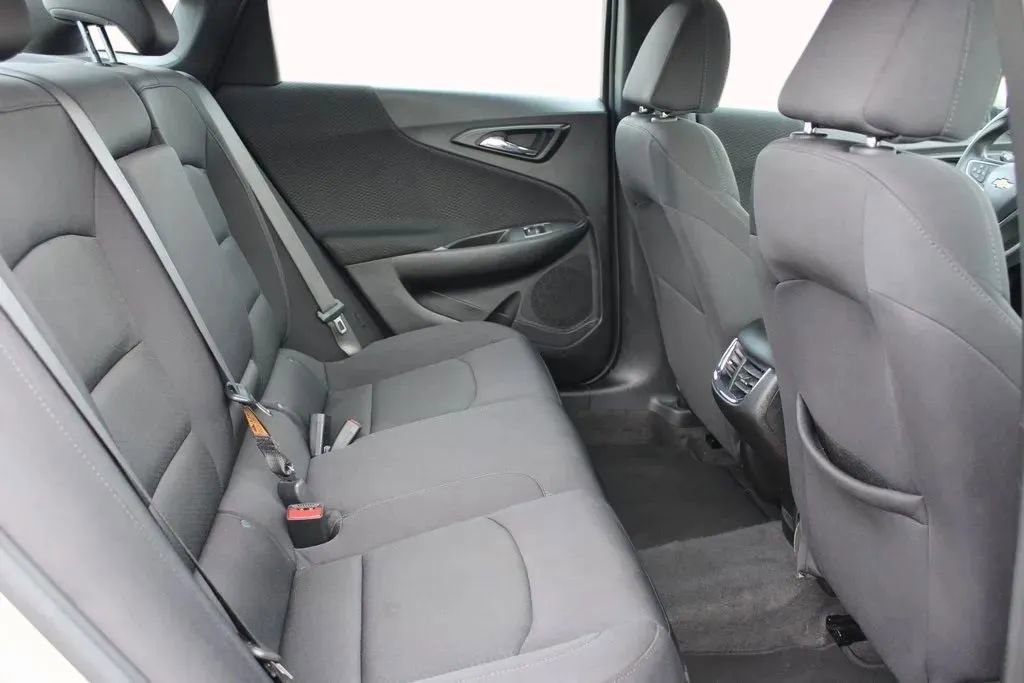Used 2024 Chevrolet Malibu LS image 21