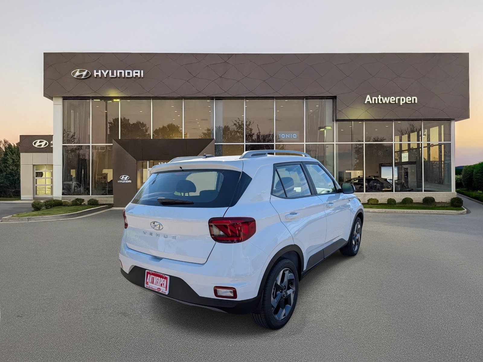 New 2026 Hyundai Venue SEL FWD image 3