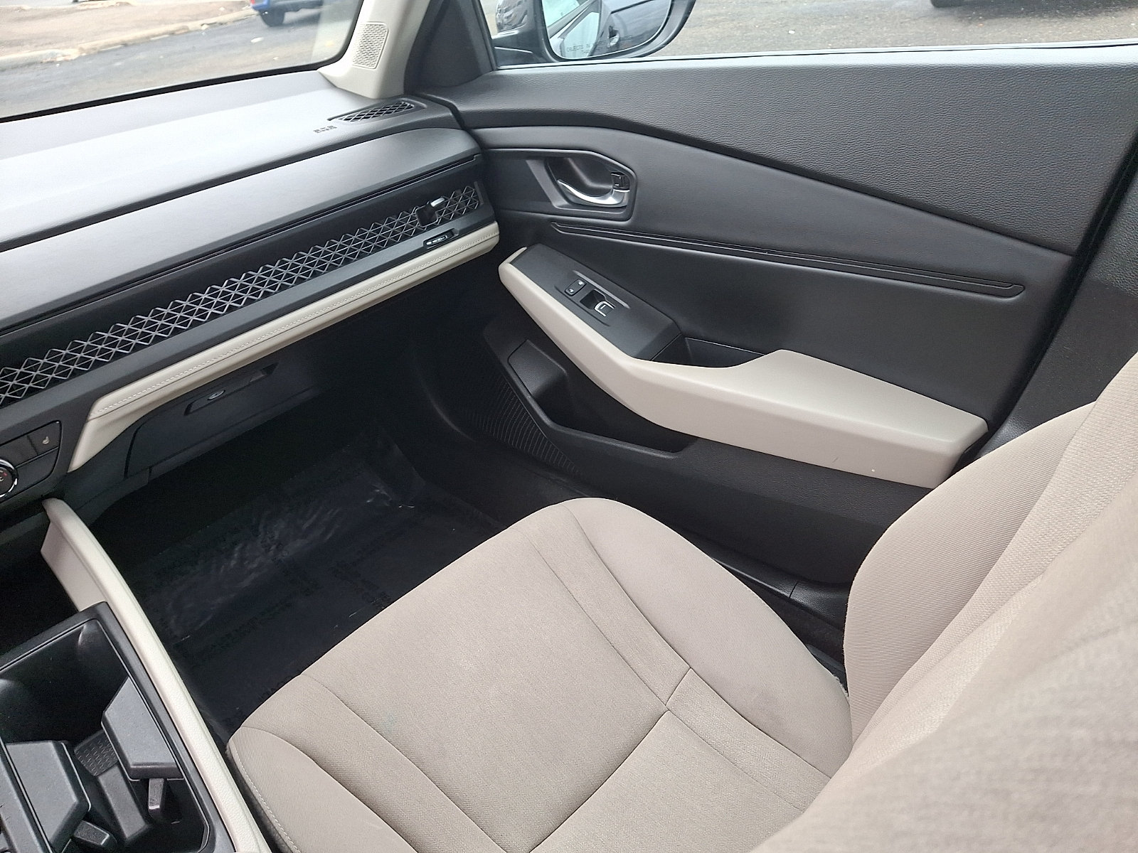 Used 2023 Honda Accord EX image 12