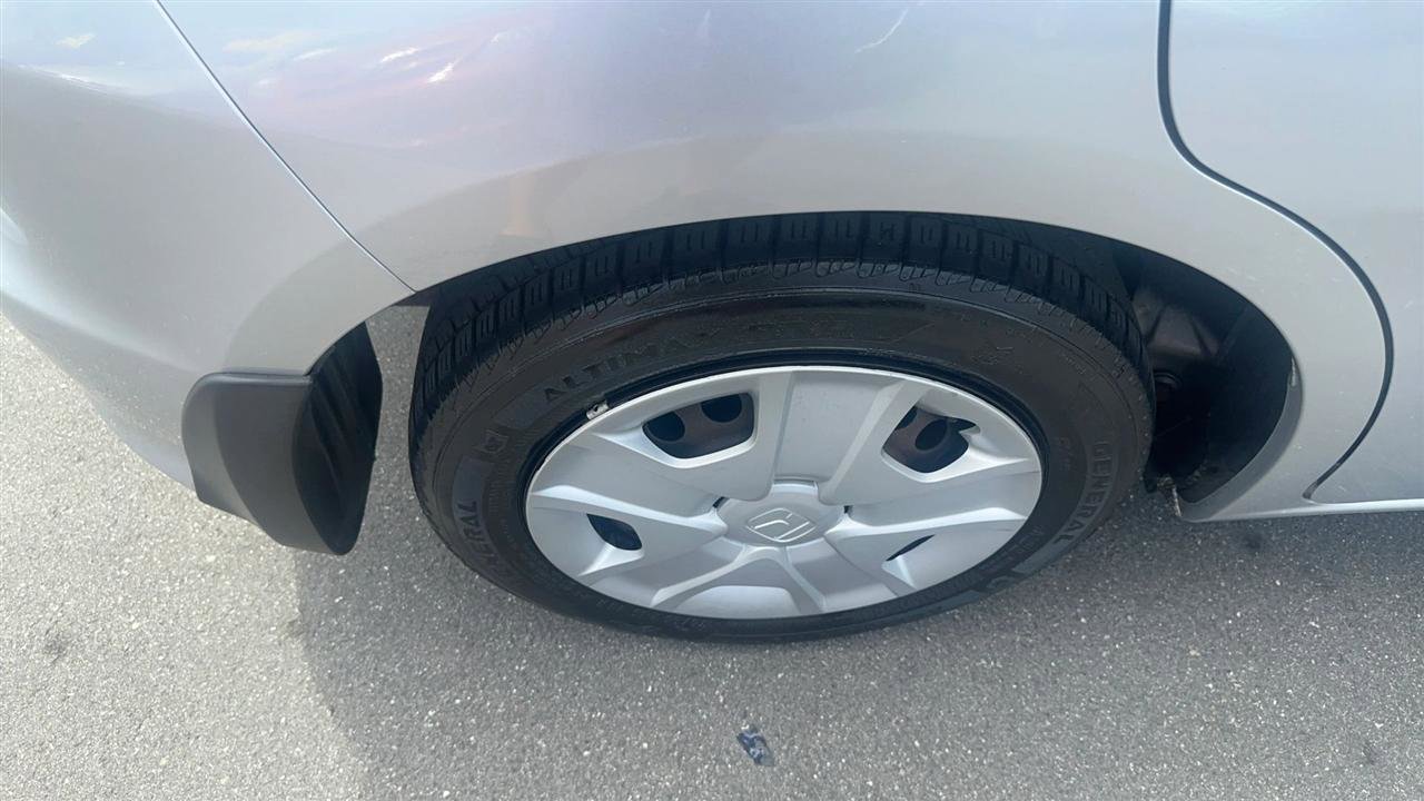Used 2013 Honda Fit image 18