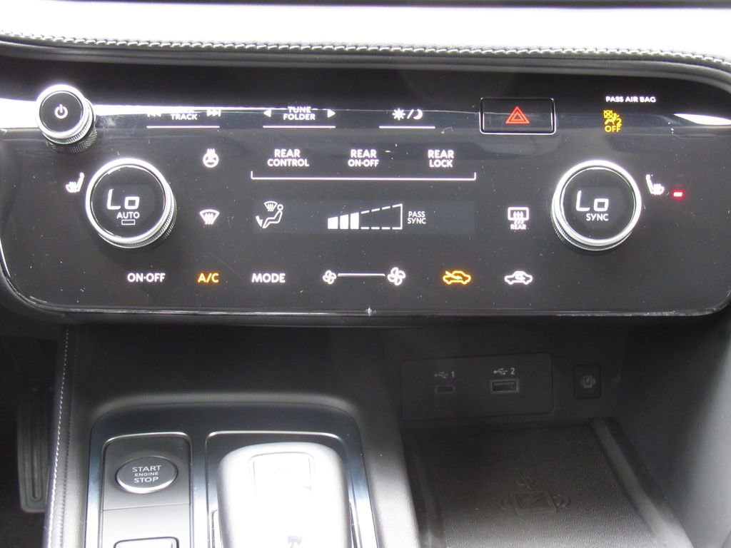 Used 2025 INFINITI QX60 Luxe image 32