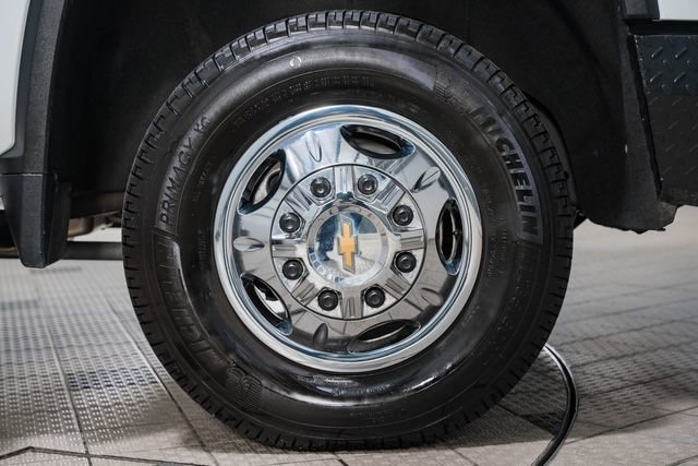 Used 2024 Chevrolet Silverado 3500 LT w/ Snow Plow Prep Package image 18