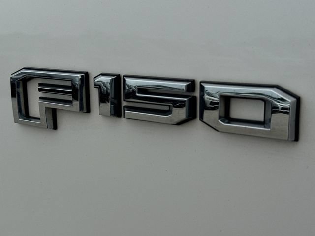 Used 2017 Ford F150 Lariat w/ Equipment Group 502A Luxury AWD/4WD image 33