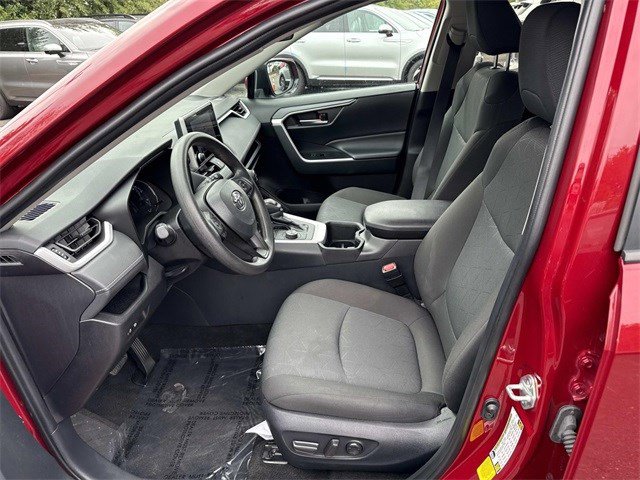 Used 2024 Toyota RAV4 XLE image 14