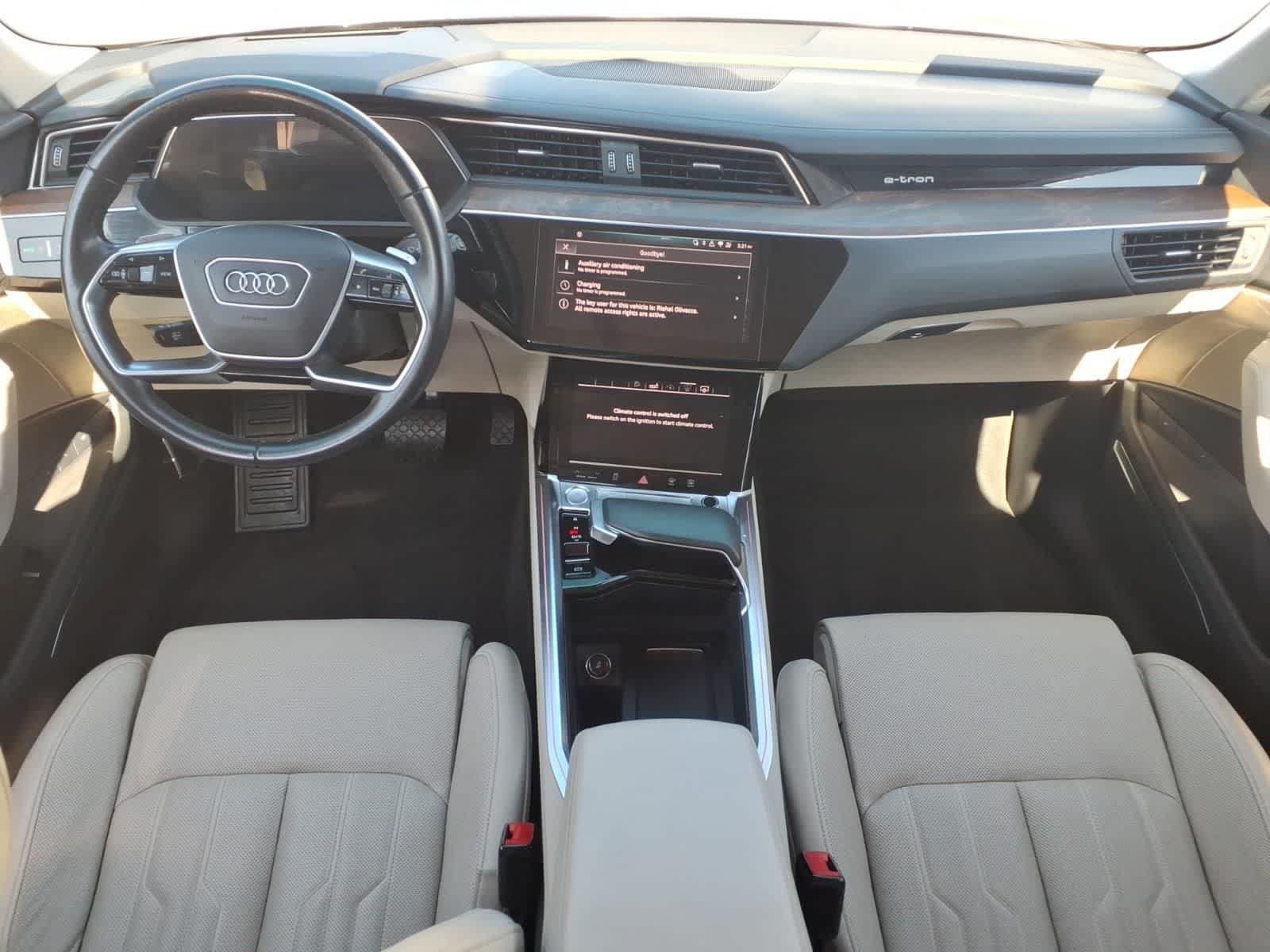 Used 2019 Audi e-tron Prestige w/ Prestige Package AWD/4WD image 10