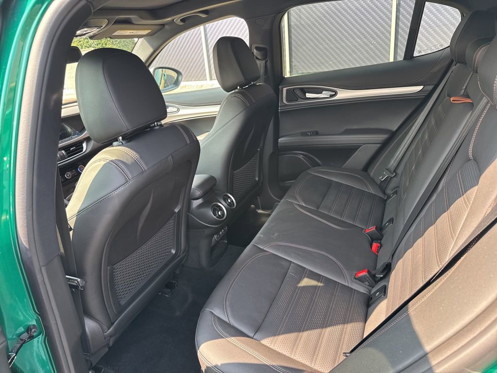 New 2025 Alfa Romeo Stelvio Sprint image 17