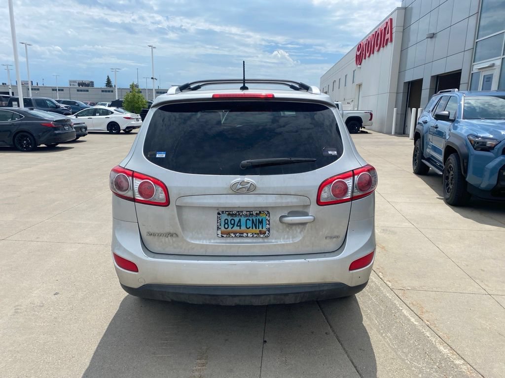 Used 2012 Hyundai Santa Fe SE AWD/4WD image 4