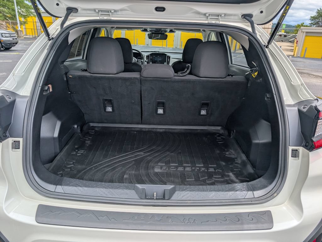 Used 2024 Subaru Crosstrek 2.0i Premium AWD/4WD image 9