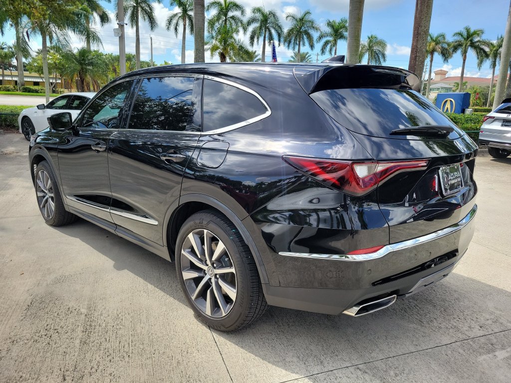 Used 2025 Acura MDX w/ Technology Package FWD image 5
