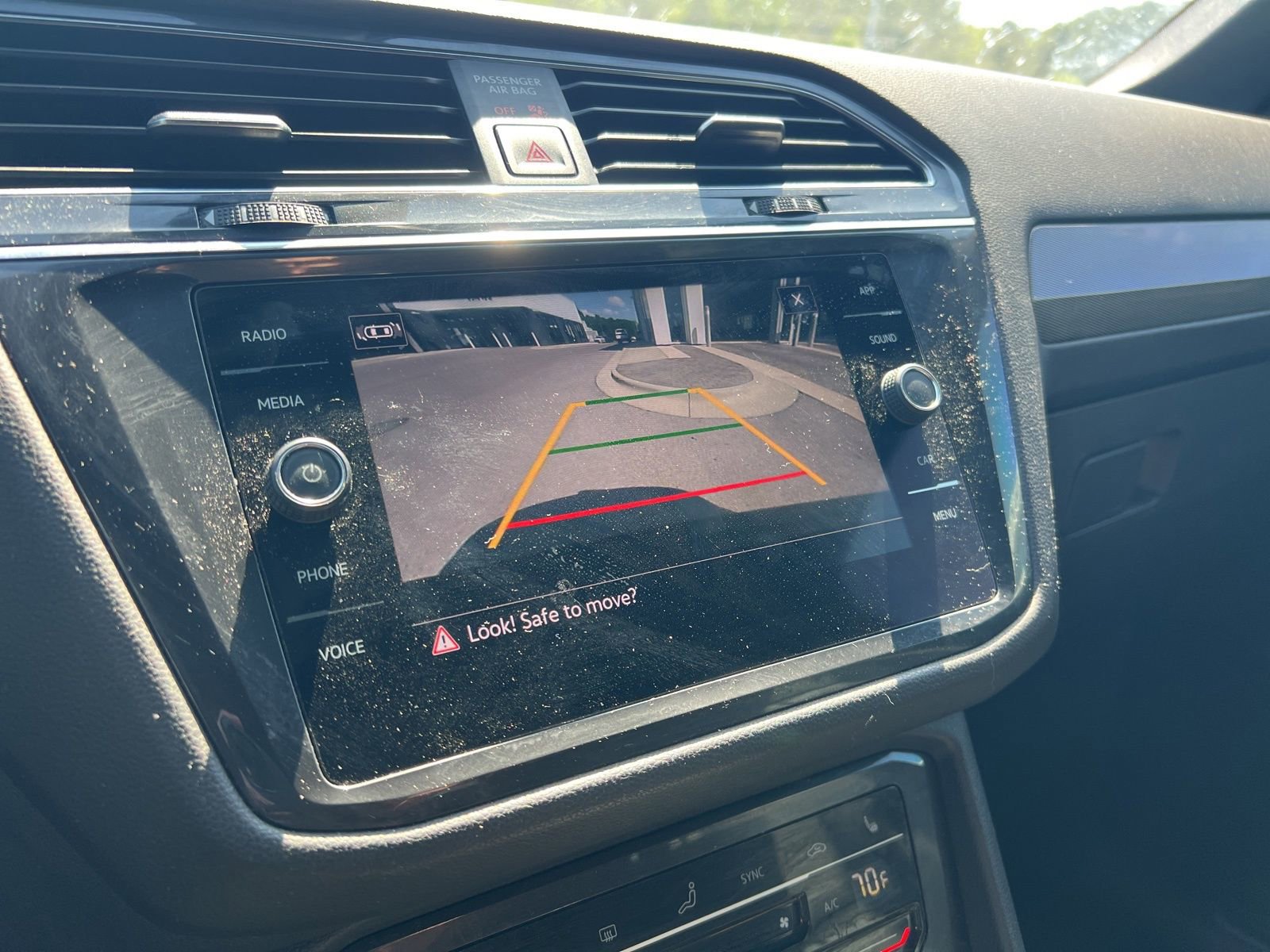 Used 2022 Volkswagen Tiguan SE R-Line image 6