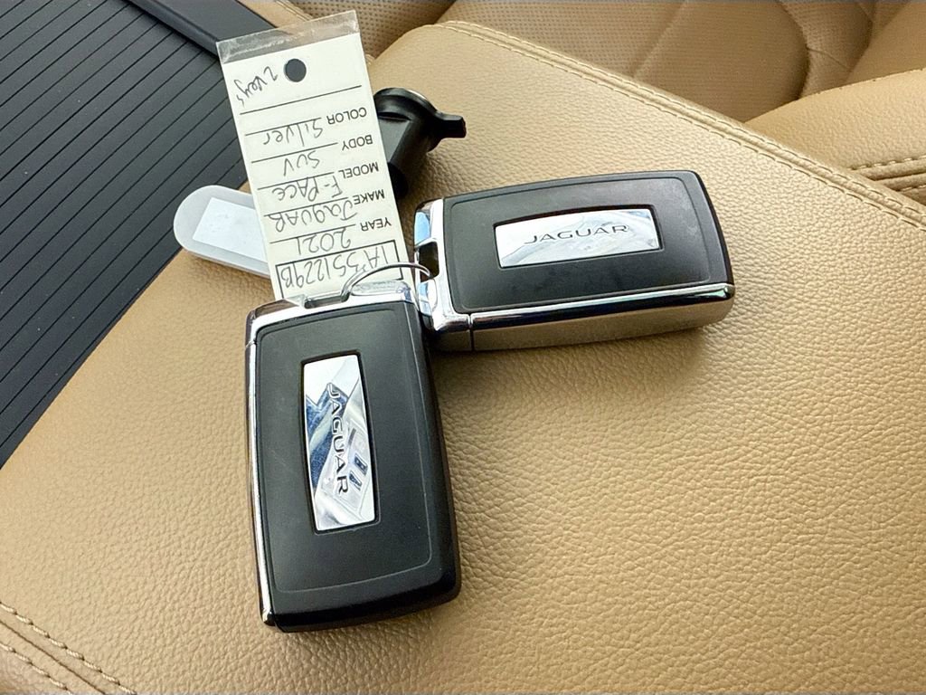 Used 2021 Jaguar F-PACE S image 17