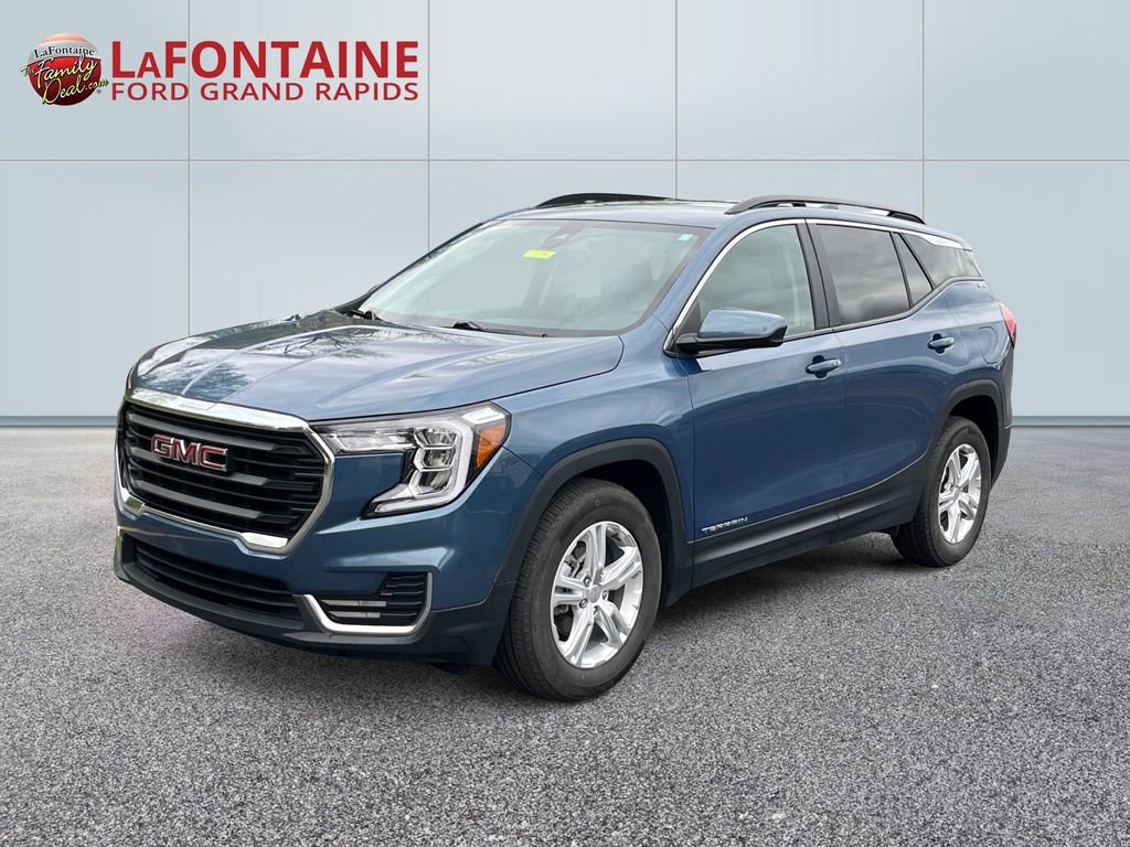 Used 2024 GMC Terrain SLE w/ Driver Convenience Package FWD image 1
