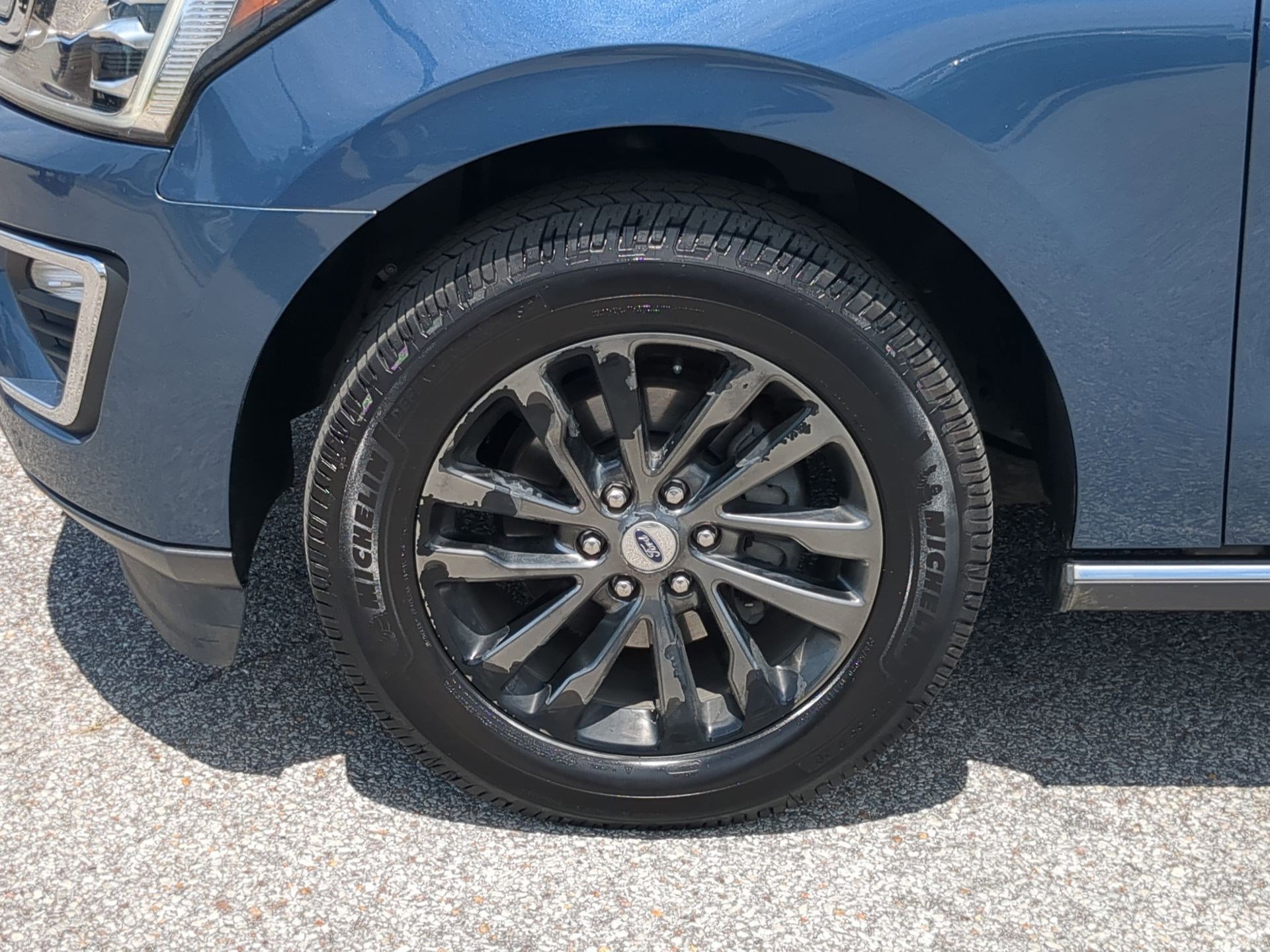 Used 2019 Ford Expedition Limited w/ Equipment Group 301A RWD image 10