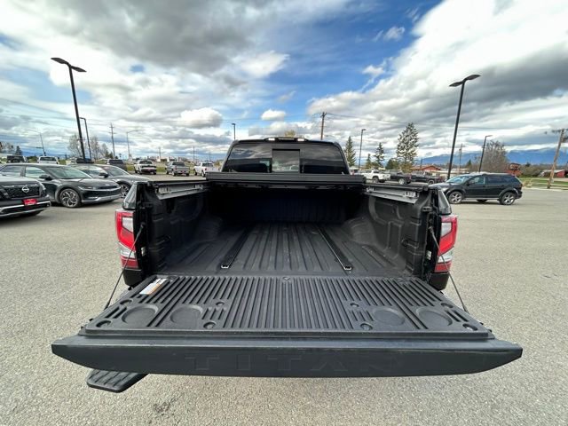 Used 2021 Nissan Titan PRO-4X w/ Pro-4x Convenience Package AWD/4WD image 10