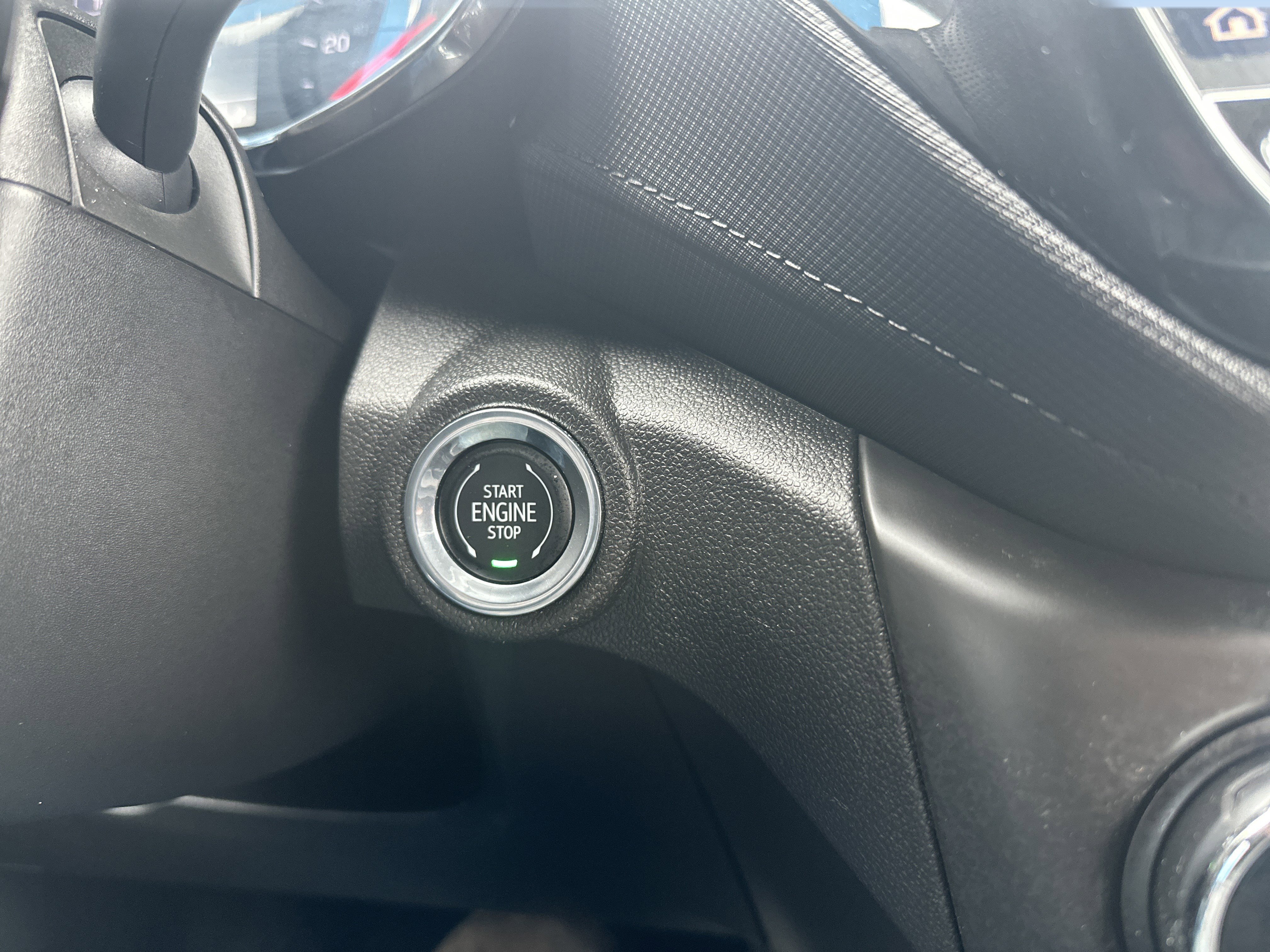 Certified 2023 Chevrolet TrailBlazer LT w/ Convenience Package image 14