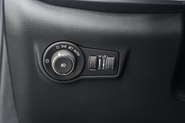 New 2026 Jeep Compass Limited image 40