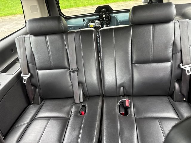Used 2009 Chevrolet Suburban LT AWD/4WD image 10