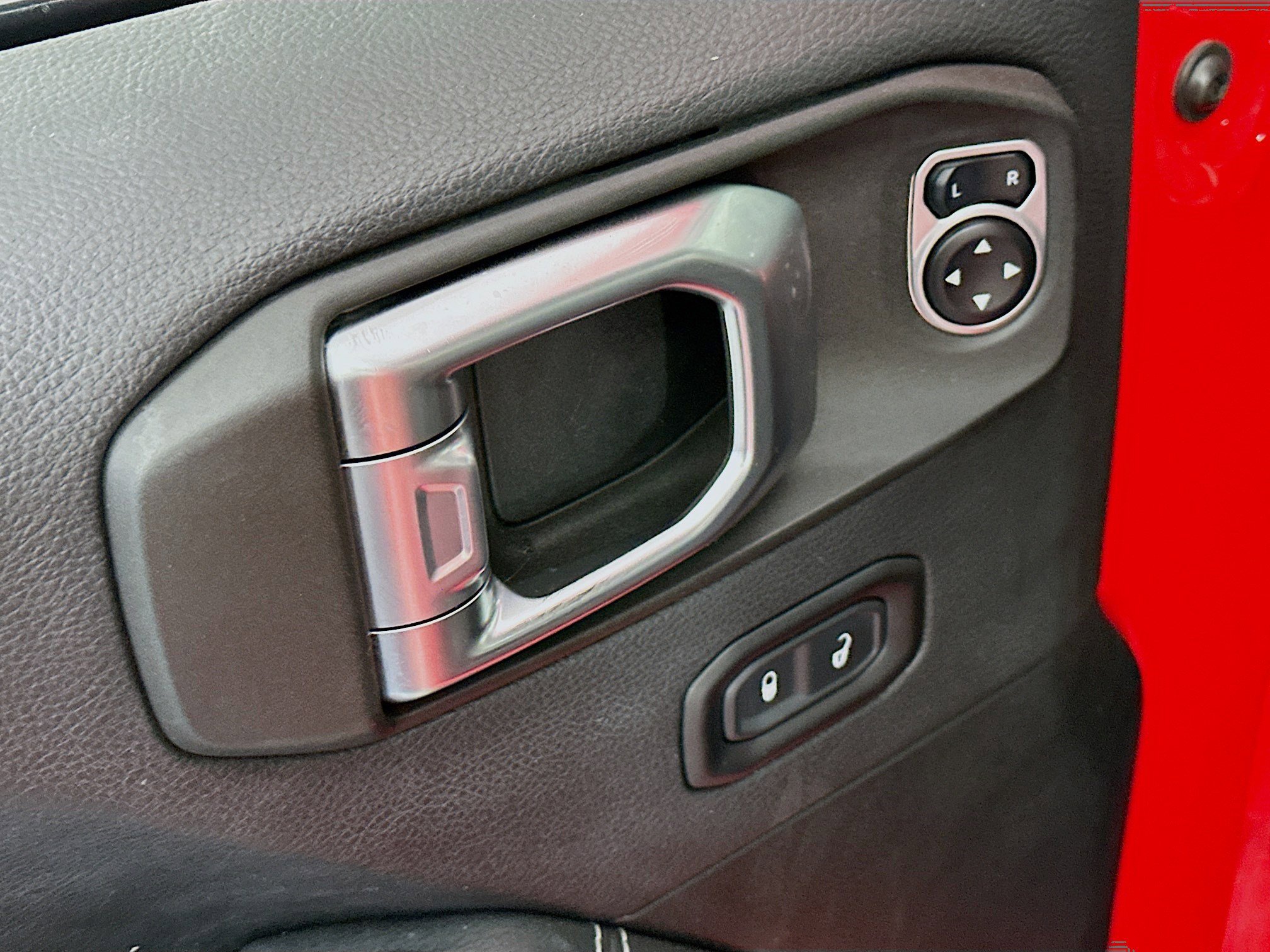 Used 2020 Jeep Gladiator Overland image 18