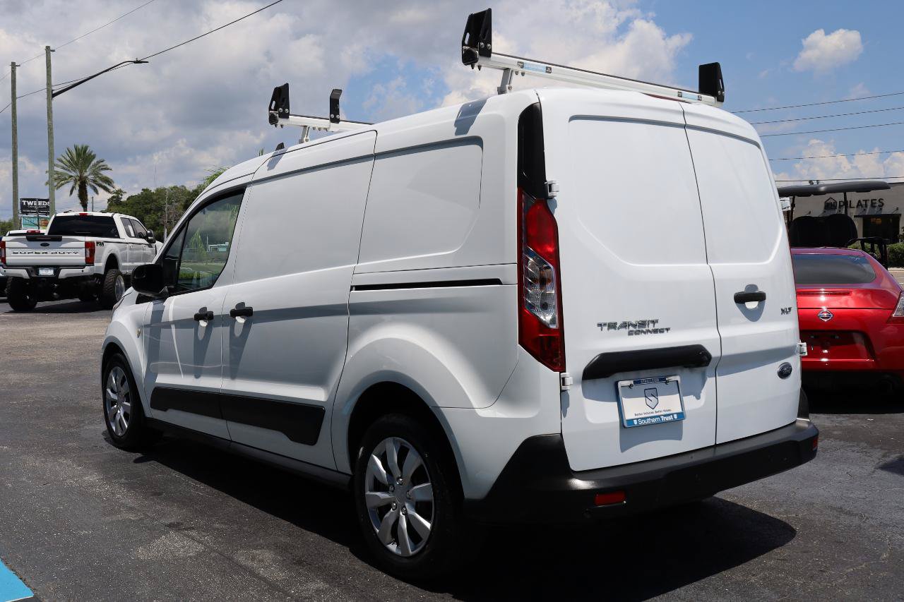 Used 2022 Ford Transit Connect XLT FWD image 3