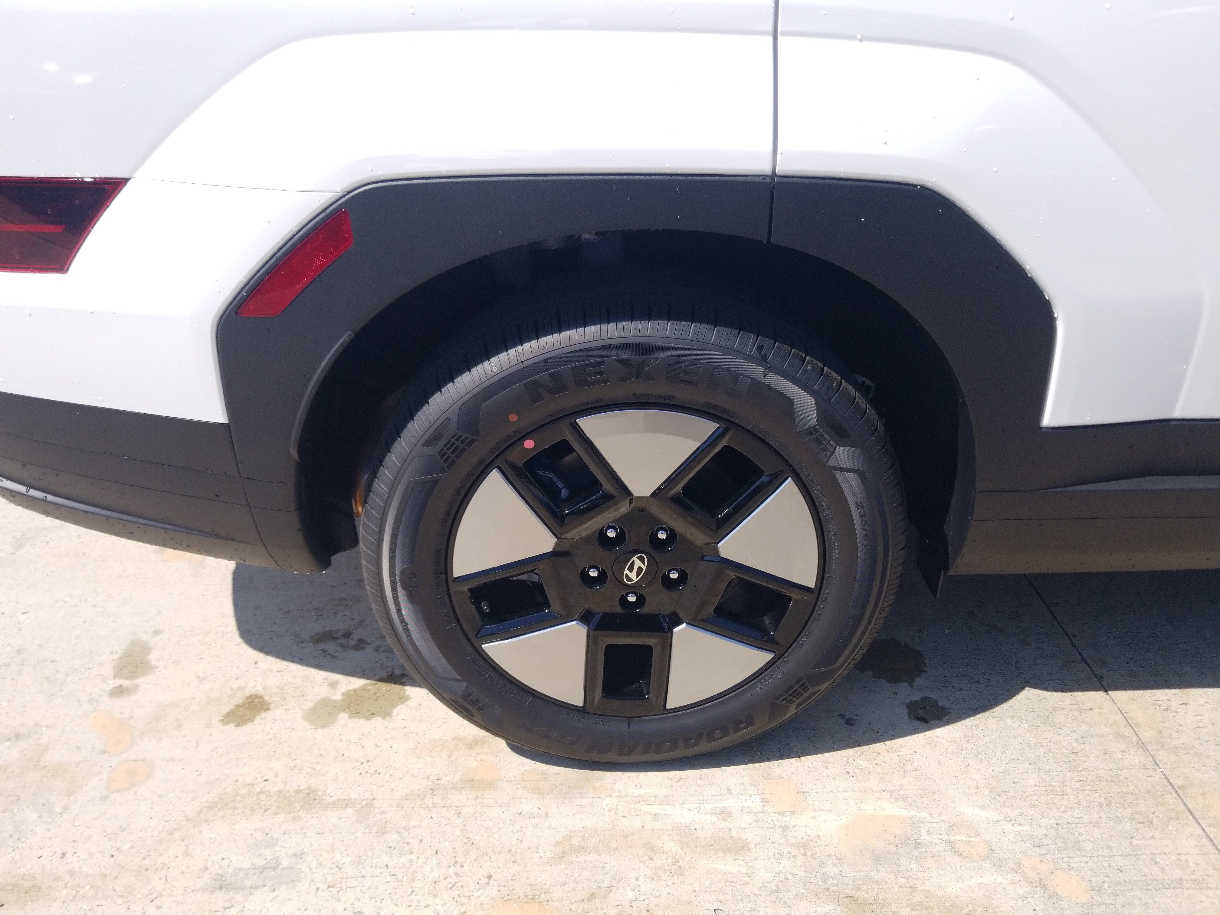 New 2026 Hyundai Santa Fe SE FWD image 23